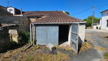Location maison Saintes 17100 Charente-Maritime 66 m2  950 euros