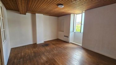 Location maison Saintes 17100 Charente-Maritime 70 m2 3 pièces 950 euros