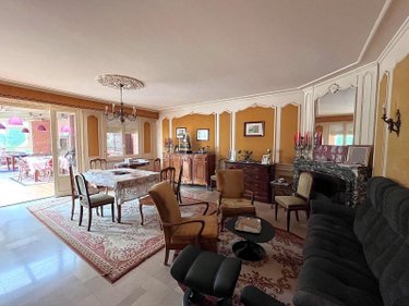 Immeuble a vendre Hazebrouck 59190 Nord 192 m2  562000 euros