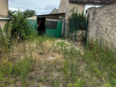 Garage et parking a vendre Villeneuve-sur-Yonne 89500 Yonne 65 m2  9000 euros