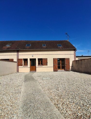 Location maison Mesnils-sur-Iton 27240 Eure 66 m2 3 pièces 700 euros