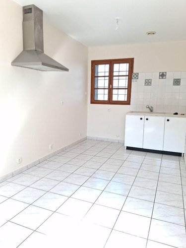 Location maison Mesnils-sur-Iton 27240 Eure 66 m2 3 pièces 700 euros