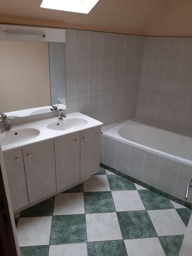 Location appartement Mesnils-sur-Iton 27240 Eure 63 m2 3 pièces 600 euros