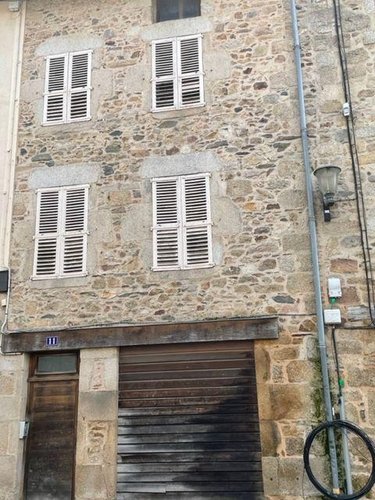 Immeuble a vendre Saint-Junien 87200 Haute-Vienne  133750 euros