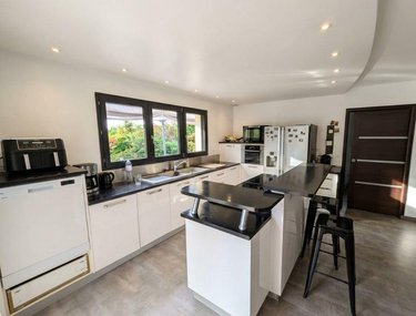 Maison a vendre Locunolé 29310 Finistère 198 m2  483135 euros