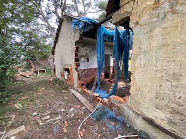 Terrains de loisirs bois etangs a vendre Toulon 83000 Var 1465 m2  85200 euros