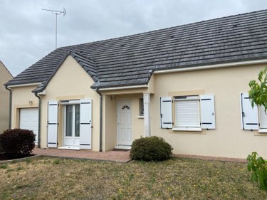 Location maison Saint-Denis-Lanneray 28200 Eure-et-Loir 92 m2 4 pièces 841 euros