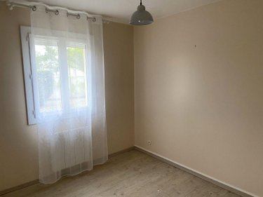 Location maison Saint-Denis-Lanneray 28200 Eure-et-Loir 92 m2 4 pièces 841 euros