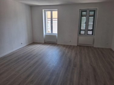 Appartement a vendre Mirambeau 17150 Charente-Maritime 119 m2 4 pièces 190800 euros