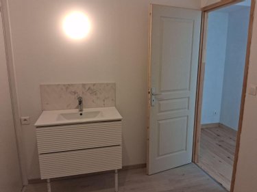Appartement a vendre Mirambeau 17150 Charente-Maritime 119 m2 4 pièces 190800 euros