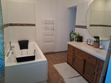 Maison a vendre Neuvicq 17270 Charente-Maritime 263 m2 8 pièces 988000 euros