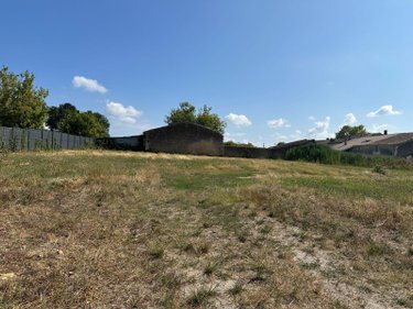 Terrain a batir a vendre Saint-Selve 33650 Gironde 776 m2  136500 euros
