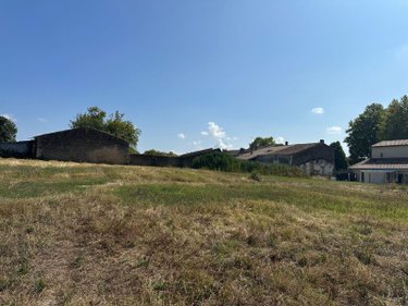 Terrain a batir a vendre Saint-Selve 33650 Gironde 734 m2  136500 euros