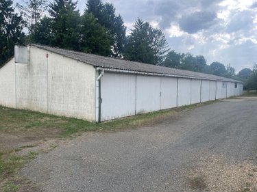Garage et parking a vendre Mulsanne 72230 Sarthe 550 m2  116600 euros