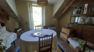Maison a vendre Vic-sur-Cère 15800 Cantal 308 m2  159300 euros