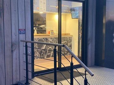 Fonds et murs commerciaux a vendre Méteren 59270 Nord 33 m2  136500 euros