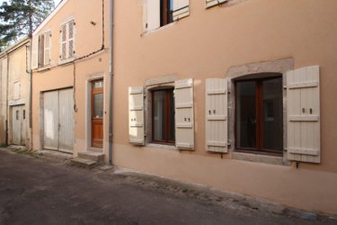 Immeuble a vendre Mercurey 71640 Saône-et-Loire 159 m2  165000 euros