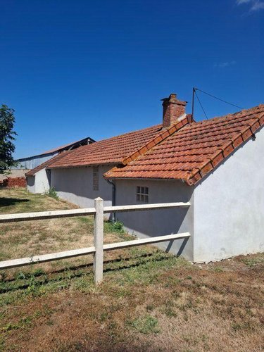Maison a vendre Malicorne 03600 Allier 100 m2 5 pièces 220500 euros