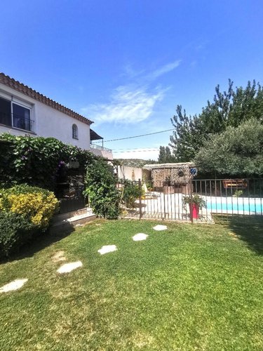 Maison a vendre Mouriès 13890 Bouches-du-Rhône 145 m2 7 pièces 890000 euros