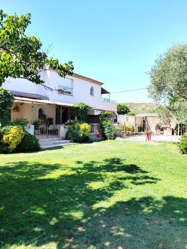 Maison a vendre Mouriès 13890 Bouches-du-Rhône 145 m2 7 pièces 859000 euros