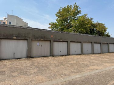 Garage et parking a vendre Troyes 10000 Aube 15 m2  14000 euros