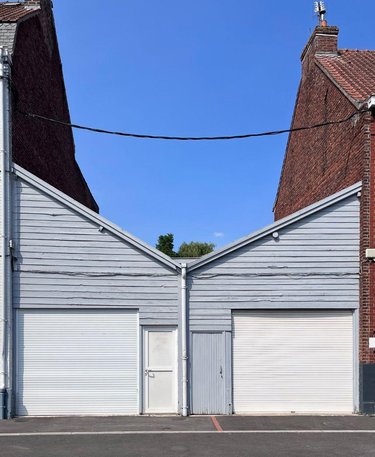 Garage et parking a vendre Hazebrouck 59190 Nord  97500 euros