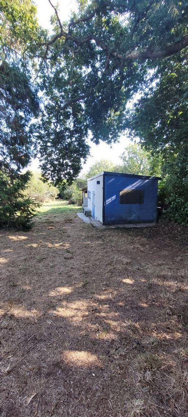 Bien agricole a vendre Lanvéoc 29160 Finistère  18000 euros