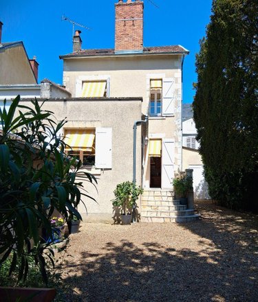 Maison a vendre La Flèche 72200 Sarthe 140 m2 9 pièces 387760 euros