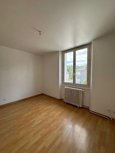 Location appartement Ussel 19200 Corrèze 44 m2 2 pièces 530 euros