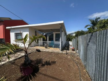 Maison a vendre Sainte-Clotilde 97490 Réunion 94 m2 4 pièces 397000 euros