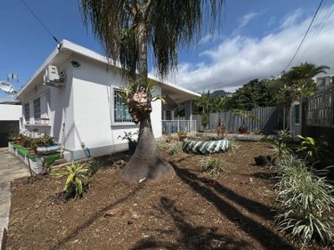 Maison a vendre Sainte-Clotilde 97490 Réunion 94 m2 4 pièces 397000 euros