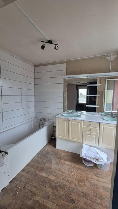 Immeuble a vendre Châtillon-sur-Colmont 53100 Mayenne 165 m2  110460 euros