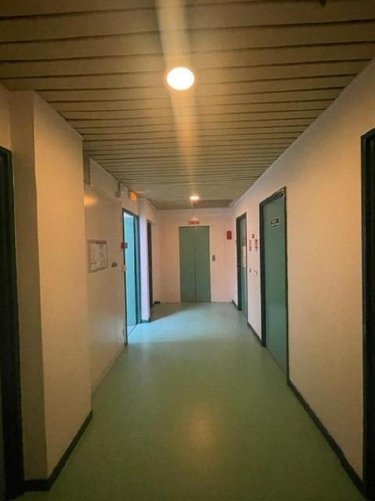 Fonds et murs commerciaux a vendre Quimper 29000 Finistère 102 m2  105760 euros