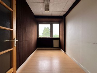 Fonds et murs commerciaux a vendre Quimper 29000 Finistère 102 m2  105760 euros