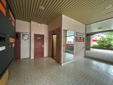 Fonds et murs commerciaux a vendre Quimper 29000 Finistère 102 m2  105760 euros