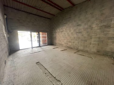 Fonds et murs commerciaux a vendre Ploudalmézeau 29830 Finistère  94299 euros