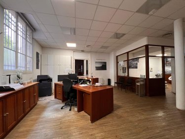 Location fonds et murs commerciaux Bordeaux 33000 Gironde 204 m2  3475 euros