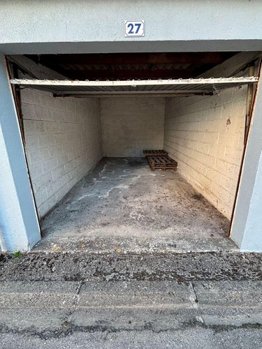 Location garage et parking Eu 76260 Seine-Maritime 16 m2  70 euros
