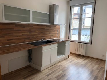 Location appartement Crépy-en-Valois 60800 Oise 75 m2 3 pièces 850 euros