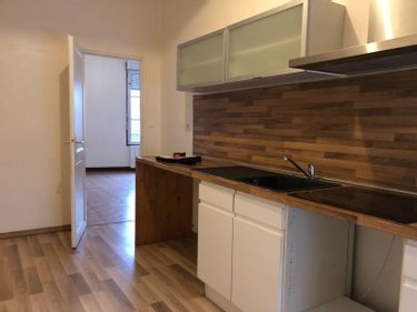 Location appartement Crépy-en-Valois 60800 Oise 75 m2 3 pièces 850 euros