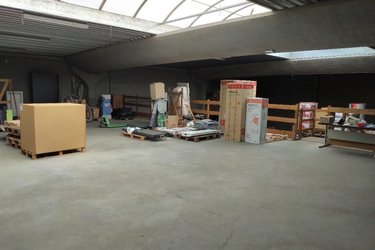 Location fonds et murs commerciaux Terdeghem 59114 Nord 630 m2  4475 euros