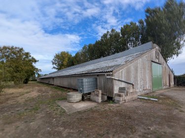 Garage et parking a vendre Wormhout 59470 Nord  118250 euros