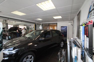 Fonds et murs commerciaux a vendre Dunkerque 59140 Nord 201 m2  388500 euros