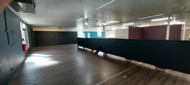 Fonds et murs commerciaux a vendre Saint-James 50240 Manche 1130 m2  243800 euros