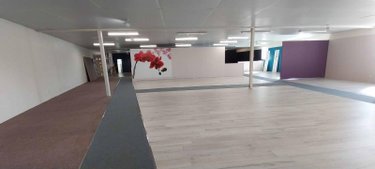 Fonds et murs commerciaux a vendre Saint-James 50240 Manche 1130 m2  243800 euros