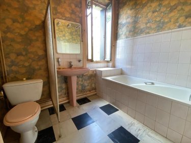 Maison a vendre Aurillac 15000 Cantal 196 m2 7 pièces 201400 euros