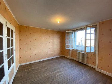 Immeuble a vendre Saint-Cernin 15310 Cantal 110 m2  48000 euros