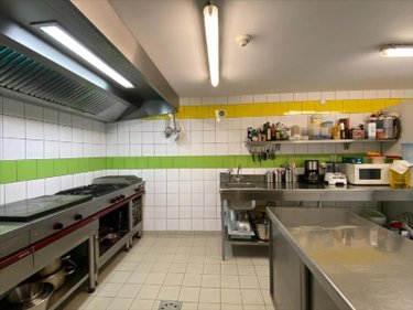 Fonds et murs commerciaux a vendre Mandailles-Saint-Julien 15590 Cantal 487 m2  653373 euros