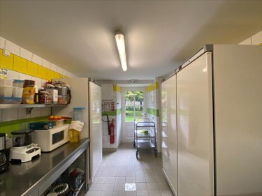 Fonds et murs commerciaux a vendre Mandailles-Saint-Julien 15590 Cantal 487 m2  653373 euros