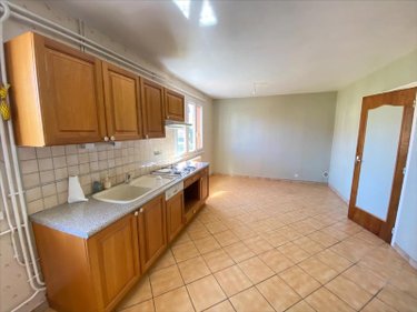 Maison a vendre Arpajon-sur-Cère 15130 Cantal 130 m2 4 pièces 143645 euros